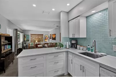 1009 NE 16th Pl, Fort Lauderdale, FL 33305 - Photo 9