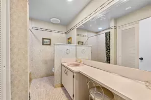 1730 NW 118th Ave, Pembroke Pines, FL 33026 - Photo 17