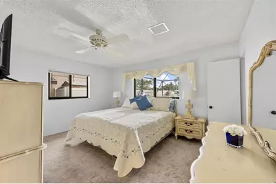 1730 NW 118th Ave, Pembroke Pines, FL 33026 - Photo 15