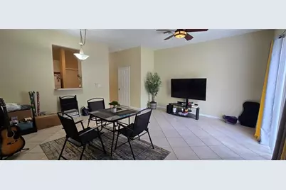 8314  Lagos De Campo Blvd, Tamarac, FL 33321 - Photo 7
