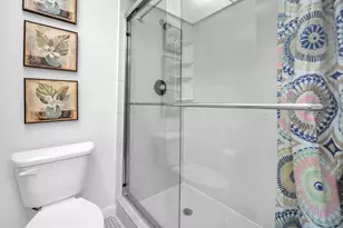 9301 Sunrise Lakes Blvd, Sunrise, FL 33322 - Photo 23