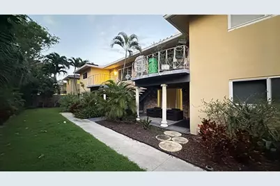 1911 NE 28th Ct, Unit #2B, Lighthouse Point, FL 33064 - Photo 15