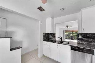 9182 NW 40th St, Coral Springs, FL 33065 - Photo 7