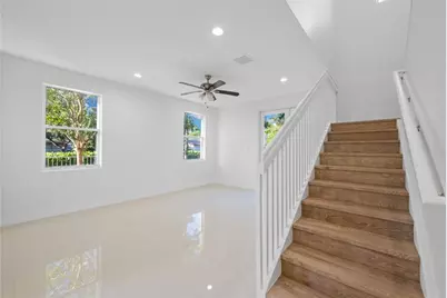 324 SW 14th Ct, Unit #324, Fort Lauderdale, FL 33315 - Photo 9