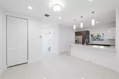 324 SW 14th Ct, Unit #324, Fort Lauderdale, FL 33315 - Photo 7