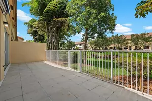 816 W Village Cir, Davie, FL 33325 - Photo 21