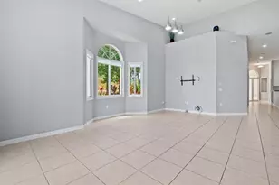 816 W Village Cir, Davie, FL 33325 - Photo 9