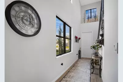 4445  Silverwood Ln S, Fort Lauderdale, FL 33309 - Photo 3