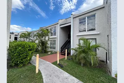 4463  Treehouse Ln, Unit #H, Tamarac, FL 33319 - Photo 7