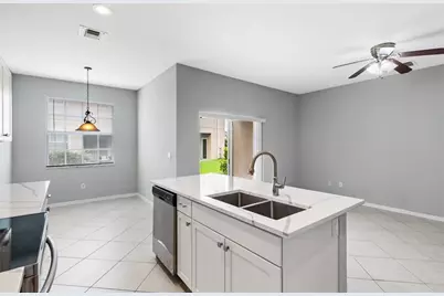 9057  Plymouth Pl, Tamarac, FL 33321 - Photo 9