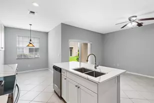 9057 Plymouth Pl, Tamarac, FL 33321 - Photo 9