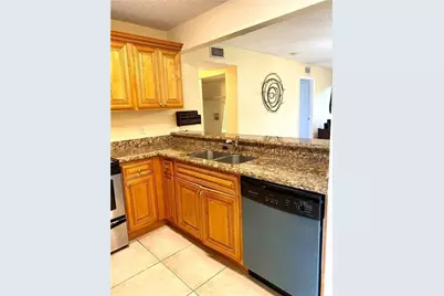 1681  Balfour Point Dr, Unit #F, West Palm Beach, FL 33411 - Photo 15