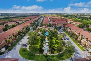 817 SW 147th Ave, Pembroke Pines, FL 33027 - Photo 5