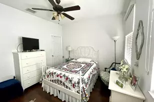 817 SW 147th Ave, Pembroke Pines, FL 33027 - Photo 23