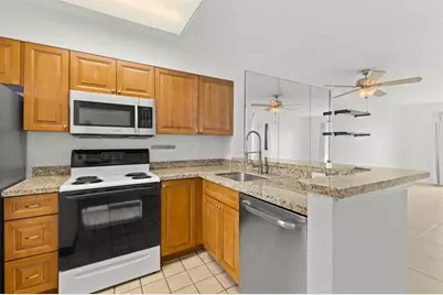 2106 S Cypress Bend Dr, Unit #506, Pompano Beach, FL 33069 - Photo 5