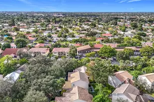 7657 Sanctuary Dr, Coral Springs, FL 33065 - Photo 31