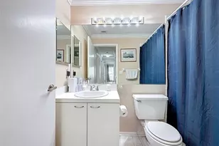 7657 Sanctuary Dr, Coral Springs, FL 33065 - Photo 25