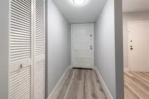 6061 N Falls Cir Dr, Lauderhill, FL 33319 - Photo 25