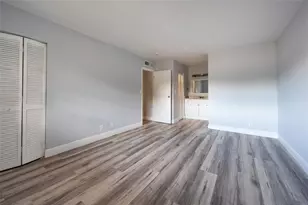 6061 N Falls Cir Dr, Lauderhill, FL 33319 - Photo 17