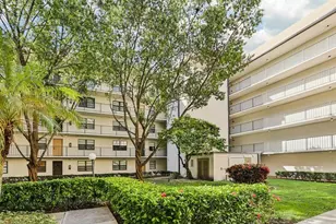 6190 Woodlands Blvd, Tamarac, FL 33319 - Photo 3