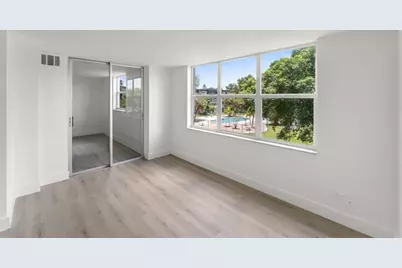 441 NE 195th St, Unit #302, Miami, FL 33179 - Photo 17