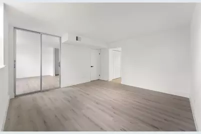 441 NE 195th St, Unit #302, Miami, FL 33179 - Photo 9