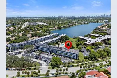 441 NE 195th St, Unit #302, Miami, FL 33179 - Photo 29