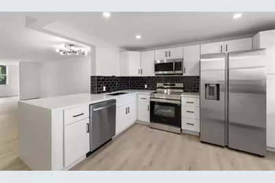 441 NE 195th St, Unit #302, Miami, FL 33179 - Photo 1