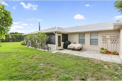 395  Bennington Ln, Unit #0, Lake Worth, FL 33467 - Photo 17