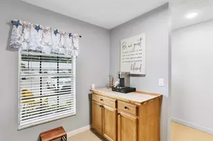 395 Bennington Ln, Lake Worth, FL 33467 - Photo 7