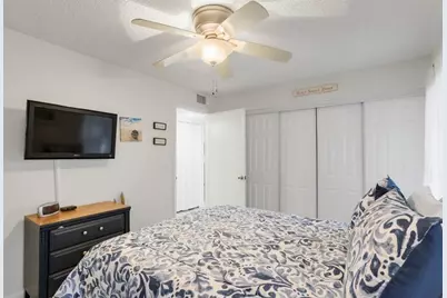 395  Bennington Ln, Unit #0, Lake Worth, FL 33467 - Photo 19