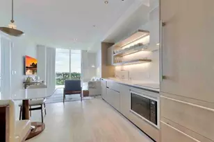 525 N Fort Lauderdale Baach Blvd Unit, Fort Lauderdale, FL 33304 - Photo 3