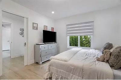 2534  Golf View Dr, Weston, FL 33327 - Photo 29