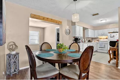 9806 NW 71st St, Tamarac, FL 33321 - Photo 9