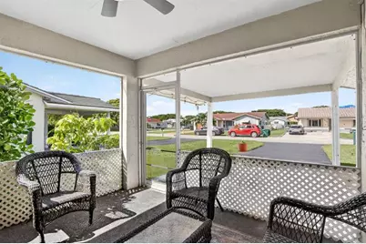 9806 NW 71st St, Tamarac, FL 33321 - Photo 5