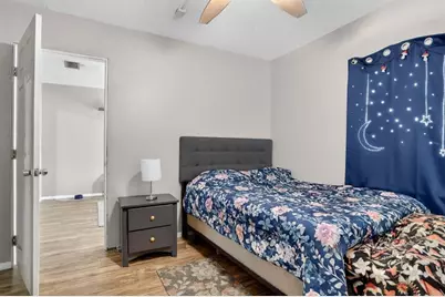 9806 NW 71st St, Tamarac, FL 33321 - Photo 17