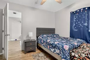 9806 NW 71st St, Tamarac, FL 33321 - Photo 17