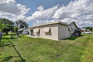9806 NW 71st St, Tamarac, FL 33321 - Photo 31