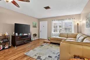 9806 NW 71st St, Tamarac, FL 33321 - Photo 7