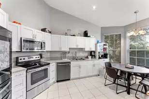 7520 S Aragon Blvd, Sunrise, FL 33313 - Photo 7