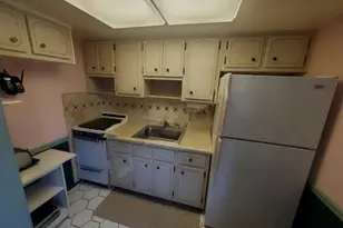 2430 NE 135th St, North Miami, FL 33181 - Photo 3