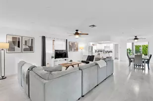 214 SE 6th St, Dania Beach, FL 33004 - Photo 7