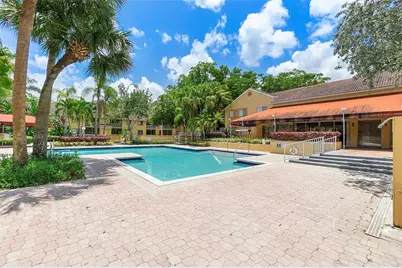 967  Coral Club Dr, Unit #967, Coral Springs, FL 33071 - Photo 31