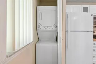 967 Coral Club Dr, Coral Springs, FL 33071 - Photo 5