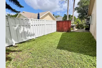 7321 NW 38th Ct, Coral Springs, FL 33065 - Photo 19
