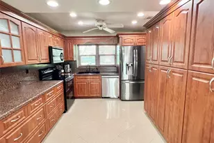 7321 NW 38th Ct, Coral Springs, FL 33065 - Photo 5