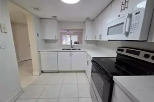 7901 S Colony Cir, Tamarac, FL 33321 - Photo 11