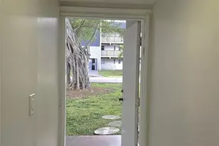 7901 S Colony Cir, Tamarac, FL 33321 - Photo 3