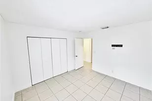 1136 NW 5th Ct, Fort Lauderdale, FL 33311 - Photo 17