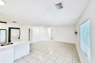 1136 NW 5th Ct, Fort Lauderdale, FL 33311 - Photo 5